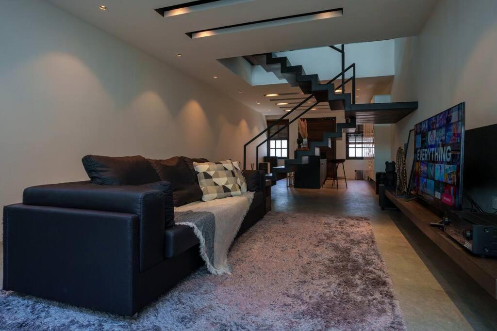Minimalist Elegance 4br 8pax Holiday home George Town