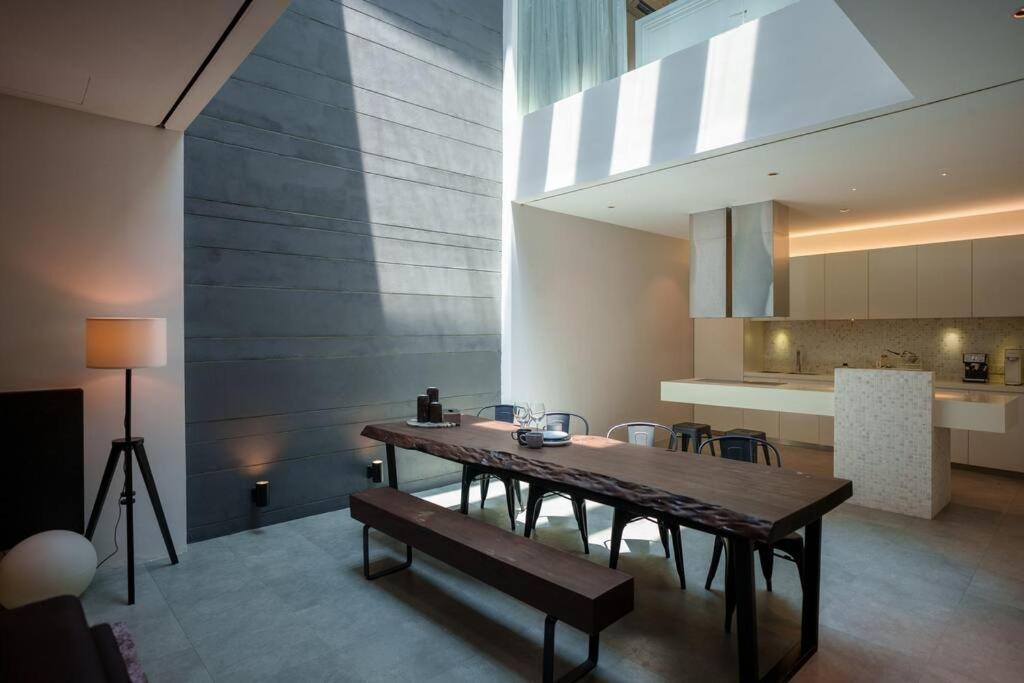 Minimalist Elegance 4br 8pax Holiday home George Town